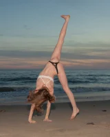 Zishy - 21-full_121-514173IMG_2019