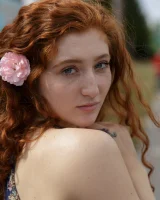 Zishy - 18-full_018_1150160859317459