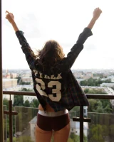 Zishy - 05-full_005_1784095809101953