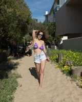 Zishy - 07-full_110-206044FE6A1668