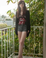 Zishy - 03-full_003-0147121338450