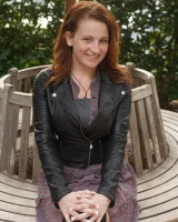 Zishy - 04-emmy-sinclair-shrine-lake-full_04-9307042102000