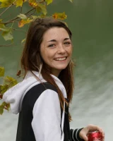 Zishy - 06-hannah-tarley-lonestar-bulbasaur-full_006_1229261451592453