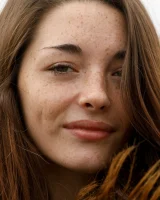 Zishy - 21-hannah-tarley-lonestar-bulbasaur-full_021_1231251558352591