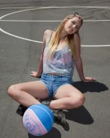 Zishy - 15-full_IMG_3237