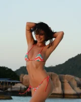 Zishy - 35-jasmine-jazz-on-kong-island-035