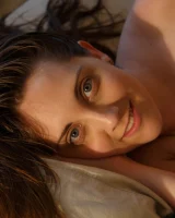 Zishy - 31-full_031_1025561053421982