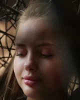 Zishy - 12-olya-derkach-new-borders-0012