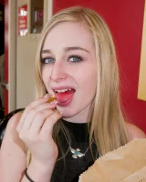 Zishy - 30-full_P1050971