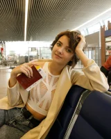 Zishy - 01-victoria-minina-bring-water-0001