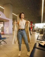 Zishy - 14-victoria-minina-bring-water-0014