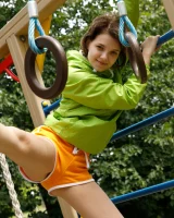 Zishy - 22-victoria-minina-bring-water-0022