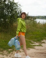 Zishy - 28-victoria-minina-bring-water-0028