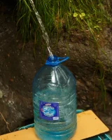 Zishy - 44-victoria-minina-bring-water-0044